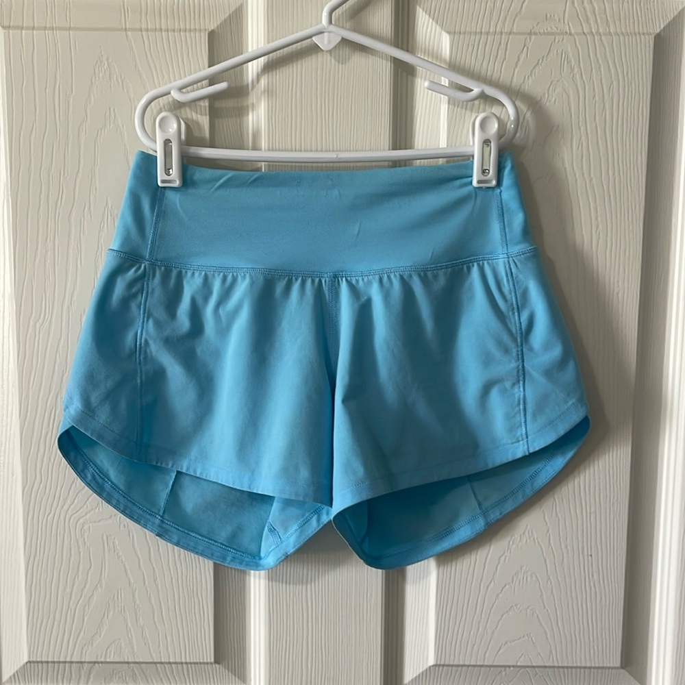 Lululemon women’s size 0 light blue speed up shorts. 4 inch.